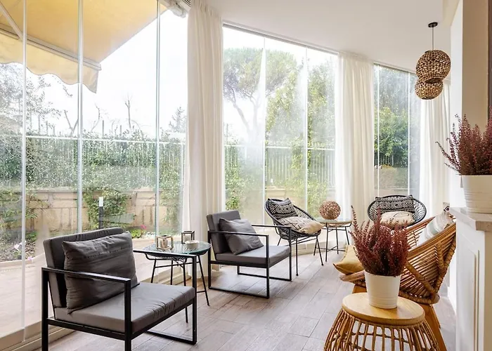 Fleming Hill - Luxury Flat With Garden And Parking